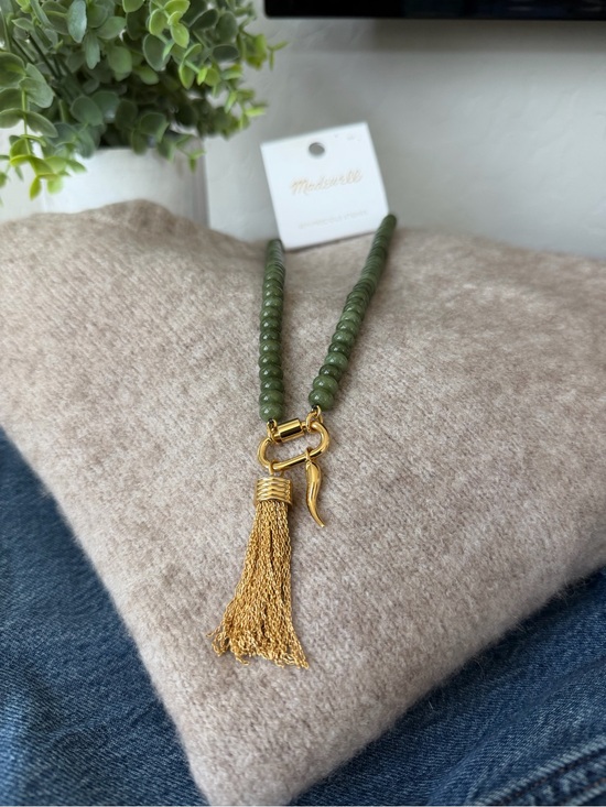 Madewell Jewelry - Madewell Semi Precious Stone Beaded Necklace Green Gold Tassel NZ150 NWT